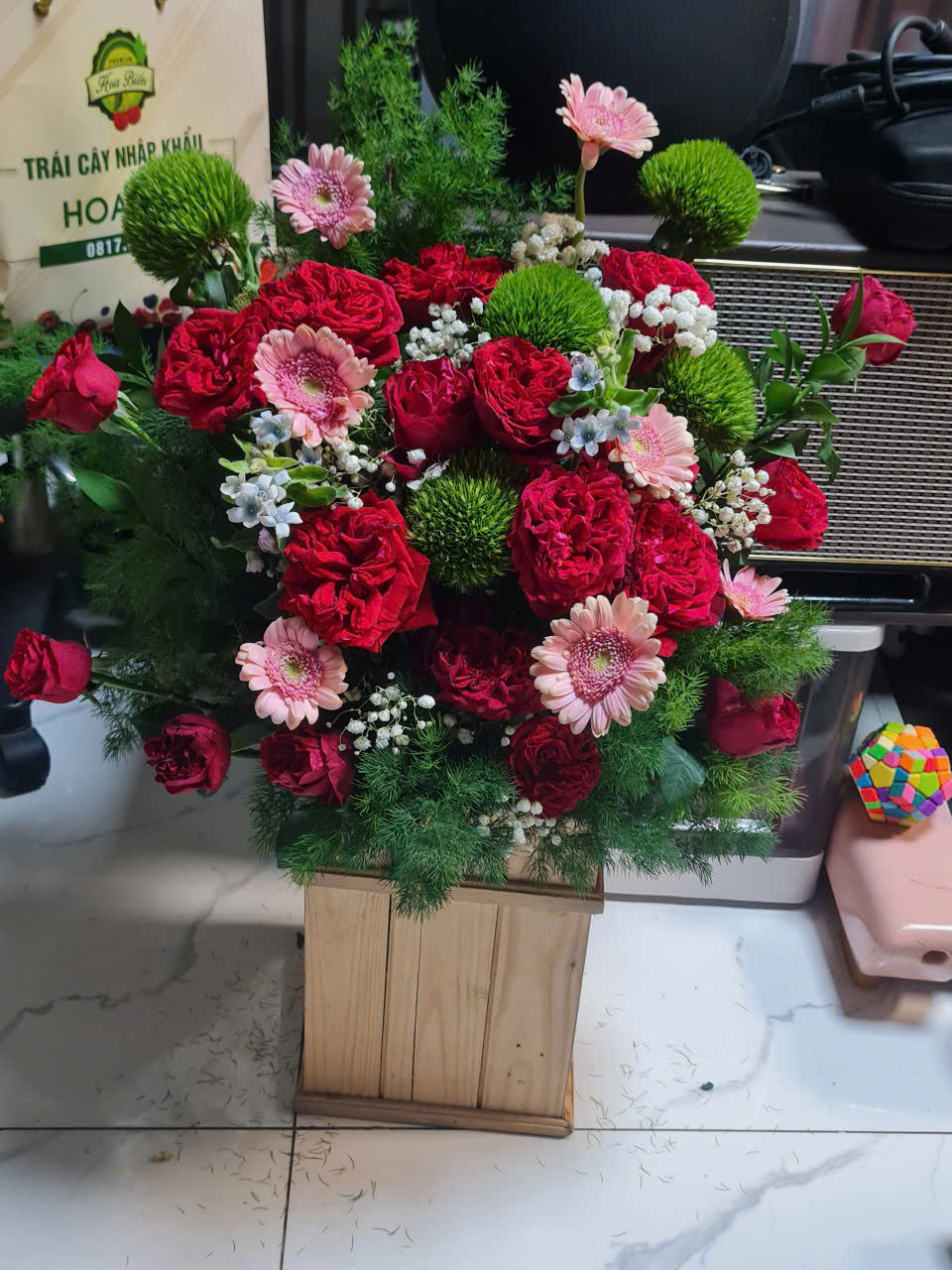 Hộp Hoa Hồng Đỏ Mix Gerbera Hồng