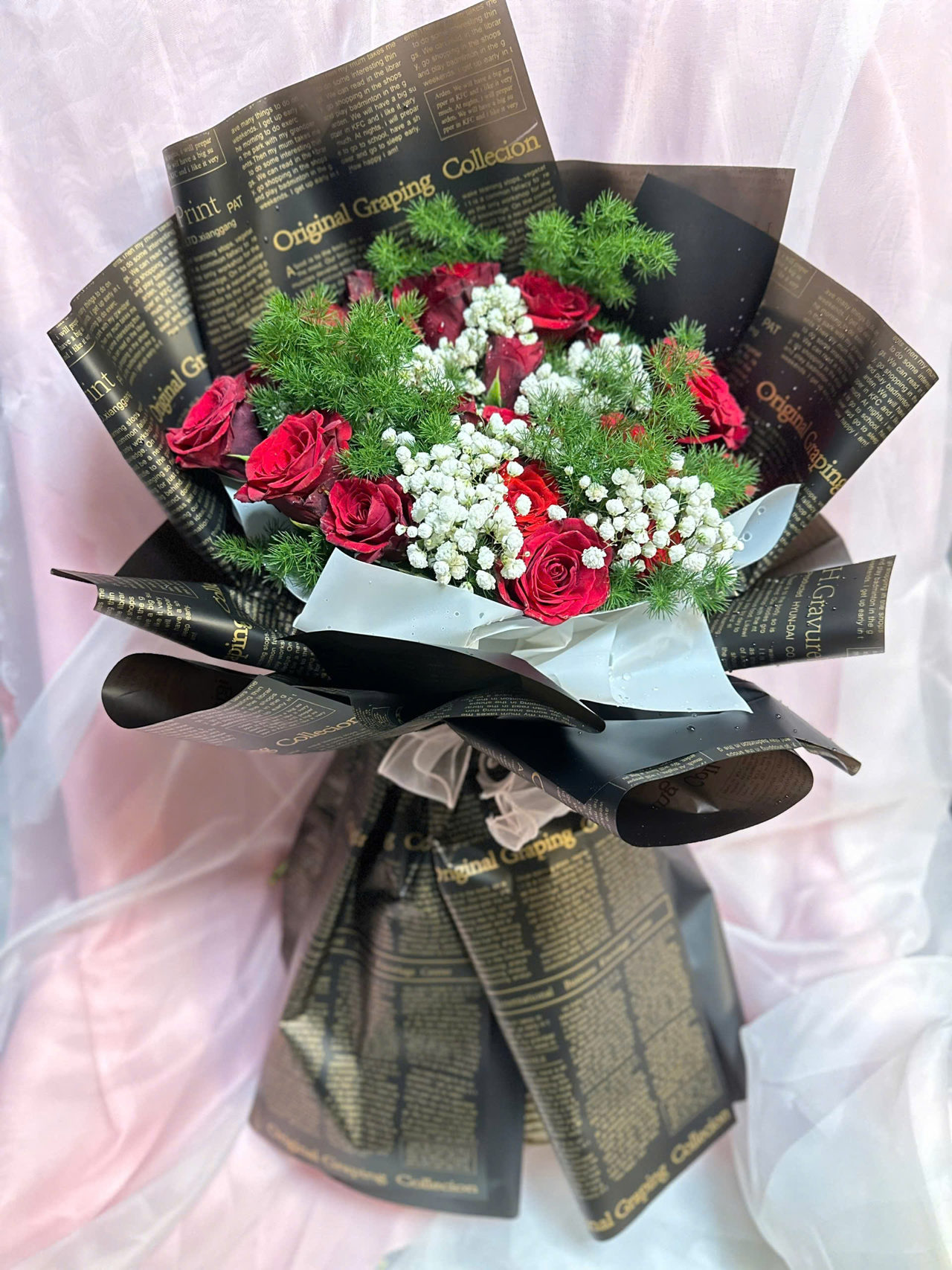 Bó Hoa Hồng Đen Sang Trọng