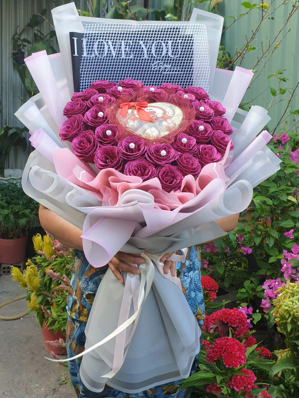 Bó Hoa Giấy Tím Ariel I Love You