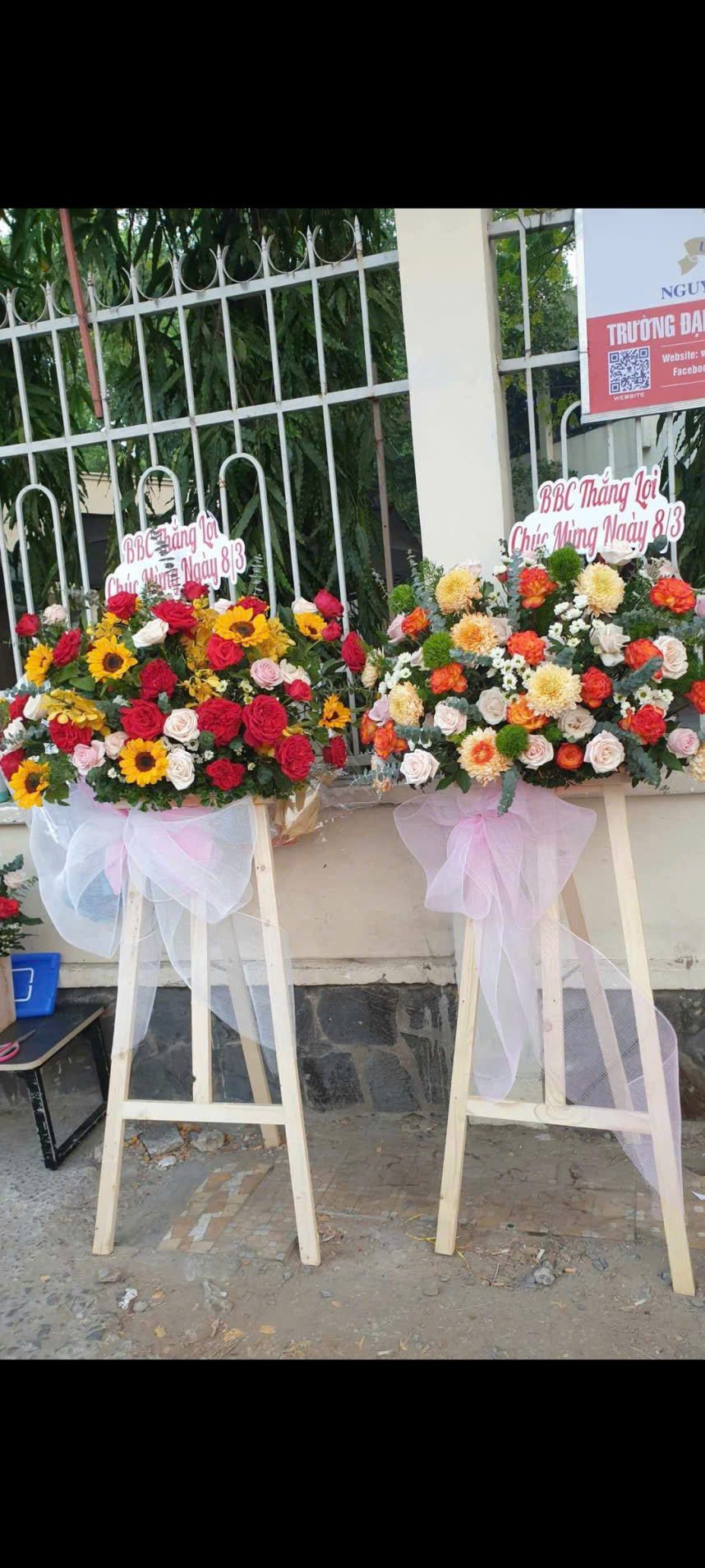 Kệ Hoa Chúc Mừng 8/3 Đôi