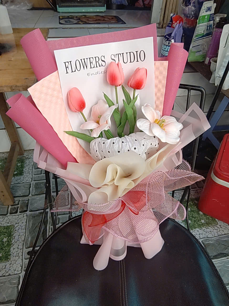 Bó Hoa Tulip Hồng Hoa Lan Trắng